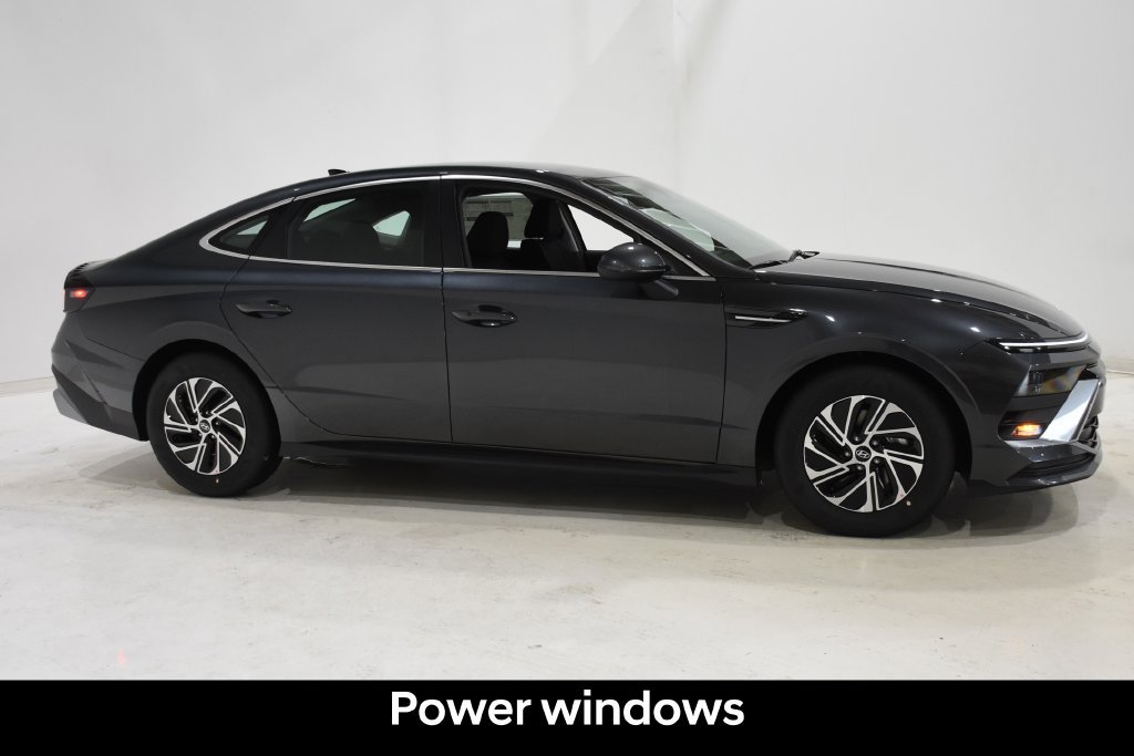 New 2026 Hyundai Sonata Blue FWD image 3