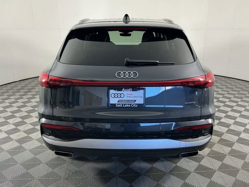 Used 2025 Audi Q5 Premium w/ Premium Plus AWD/4WD image 7