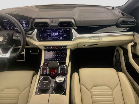 Used 2026 Lamborghini Urus SE AWD/4WD image 22
