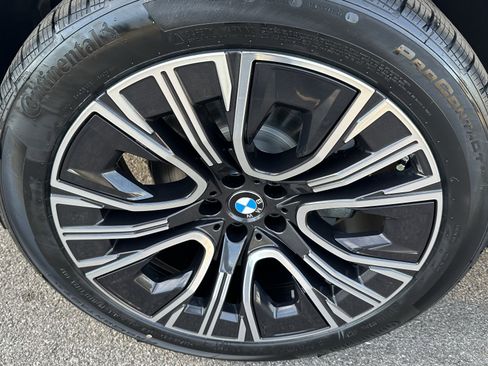 Used 2026 BMW X3 xDrive30 w/ Convenience Package image 12