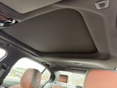 Certified 2025 BMW 530i w/ Premium Package image 3