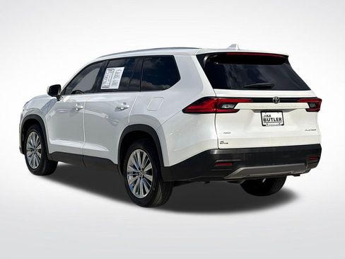 Used 2024 Toyota Grand Highlander AWD image 4
