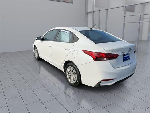 Used 2018 Hyundai Accent SE image 6