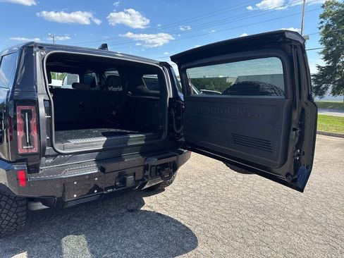 Used 2025 GMC Hummer EV 3X w/ Extreme Off-Road Package AWD/4WD image 29