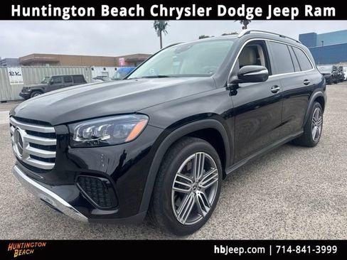 Used 2024 Mercedes-Benz GLS 450 4MATIC image 1