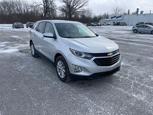 Used 2019 Chevrolet Equinox LT w/ Driver Convenience Package image 7