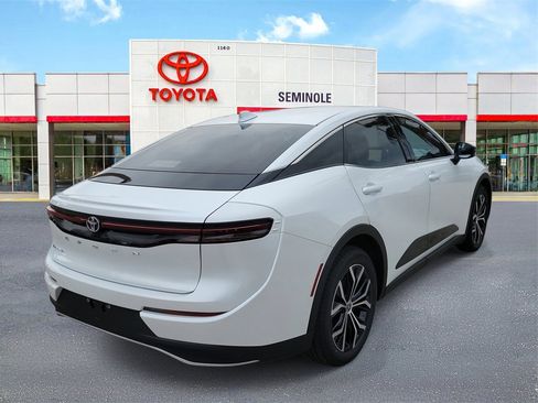 New 2026 Toyota Crown XLE image 3