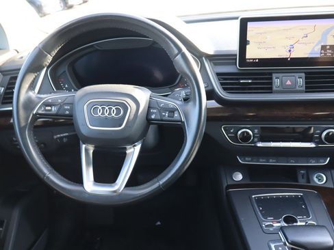 Used 2019 Audi Q5 2.0T Premium Plus w/ Premium Plus Package image 10