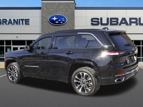 Used 2024 Jeep Grand Cherokee Overland w/ Luxury Tech Group IV image 8