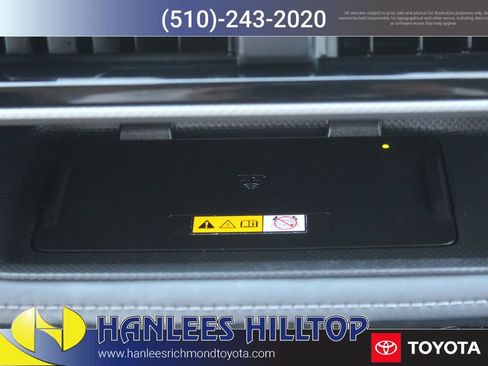 Certified 2024 Toyota Highlander Platinum AWD/4WD image 25