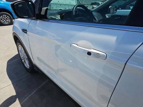 Used 2019 Ford Escape SE FWD image 12