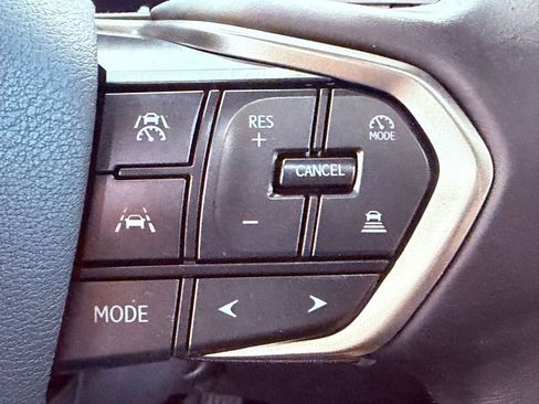 Used 2025 Lexus RX 350 Premium image 23