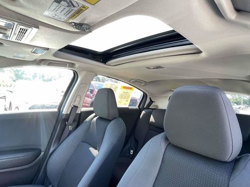 Used 2022 Honda HR-V EX image 17