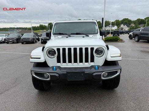 Used 2023 Jeep Wrangler Unlimited Sahara w/ Cold Weather Group AWD/4WD image 11