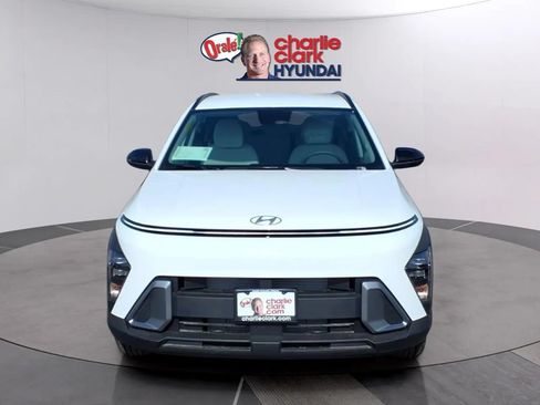 New 2026 Hyundai Kona SEL Sport FWD image 8