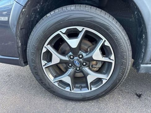 Used 2019 Subaru Crosstrek 2.0i Premium w/ Eyesight System image 7