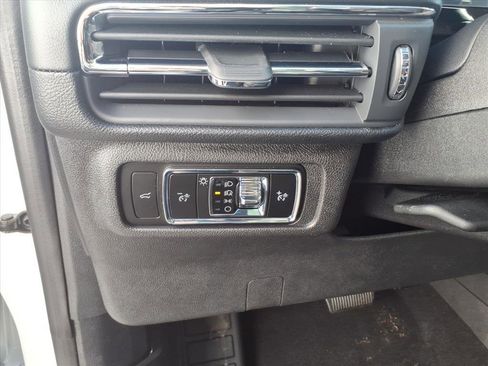 Certified 2024 Lincoln Corsair AWD image 13