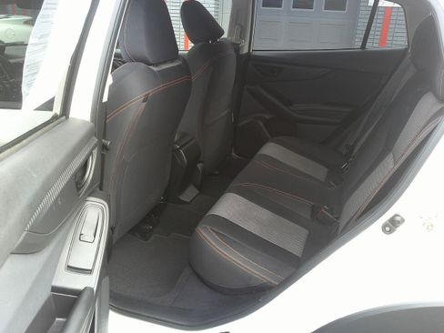 Used 2021 Subaru Crosstrek 2.0i Premium AWD/4WD image 16