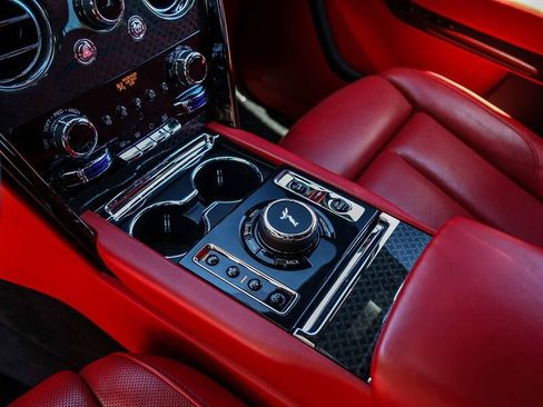 Used 2021 Rolls-Royce Cullinan Black Badge AWD/4WD image 49