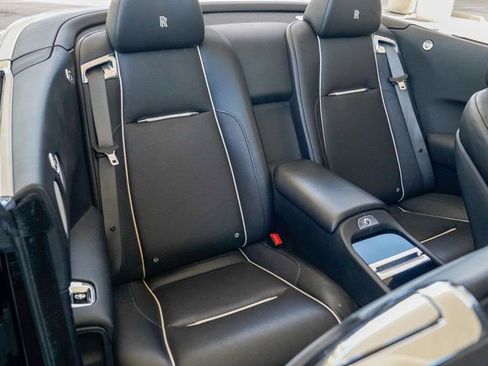 Used 2016 Rolls-Royce Dawn image 86