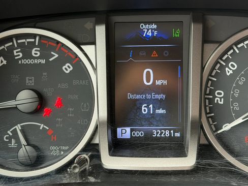 Used 2023 Toyota Tacoma SR5 RWD image 19