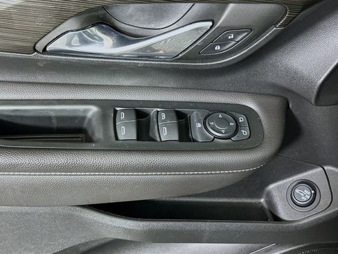 Used 2022 GMC Terrain SLE w/ Driver Convenience Package FWD image 14