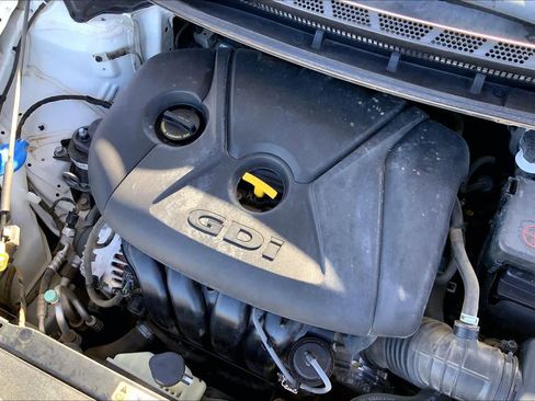 Used 2016 Kia Forte EX image 35