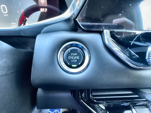 New 2026 GMC Canyon Elevation image 50