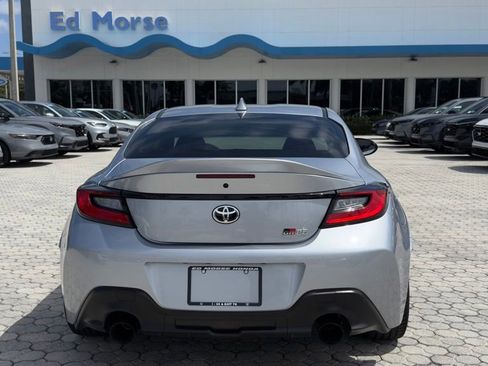 Used 2024 Toyota GR86 Premium RWD image 10