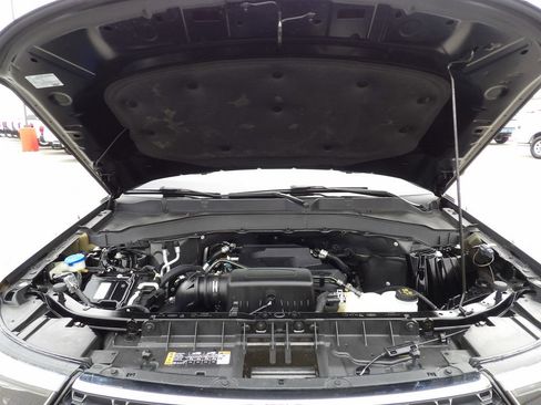 Used 2022 Ford Explorer XLT w/ Equipment Group 202A image 49