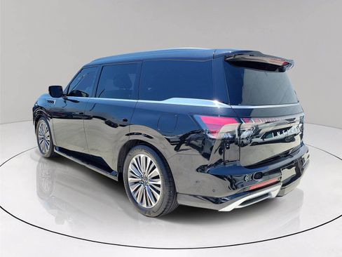 Used 2025 INFINITI QX80 Sensory AWD/4WD image 4