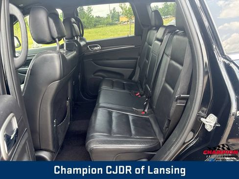 Used 2018 Jeep Grand Cherokee Limited w/ Trailer Tow Group IV AWD/4WD image 12