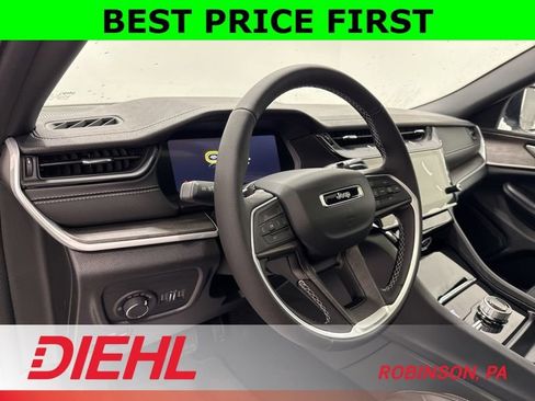 New 2026 Jeep Grand Cherokee Altitude AWD/4WD image 21
