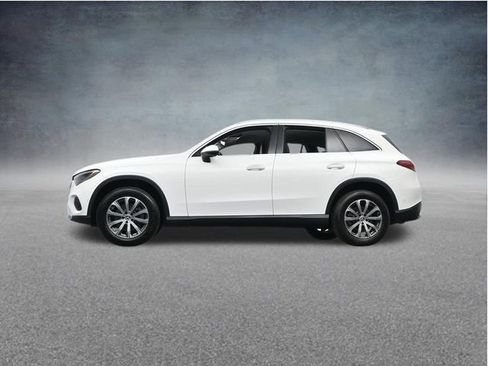Used 2024 Mercedes-Benz GLC 300 image 39