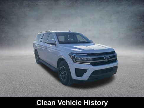 Used 2023 Ford Expedition Max XLT image 6