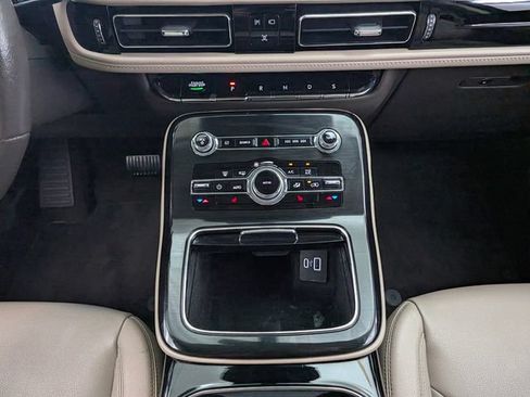Certified 2023 Lincoln Nautilus AWD w/ Premium Package image 28