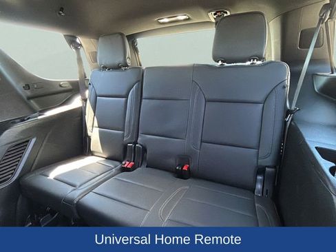 Used 2025 Chevrolet Tahoe Z71 AWD/4WD image 18