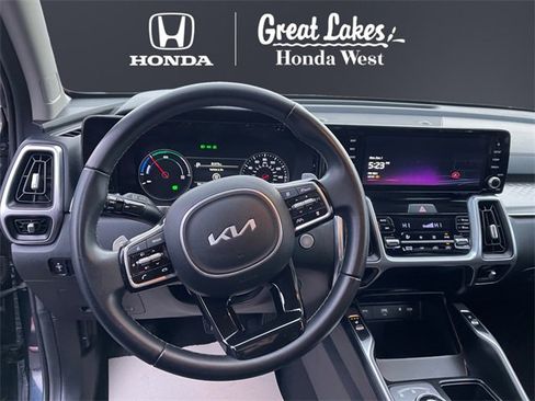 Used 2024 Kia Sorento EX image 10
