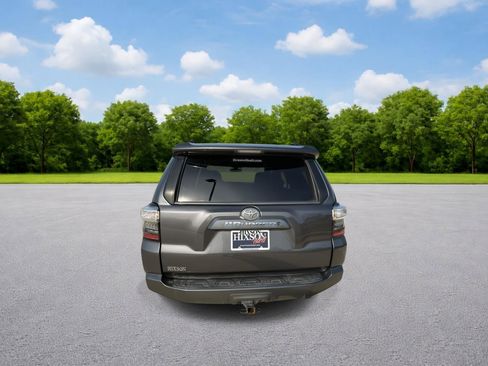 Used 2019 Toyota 4Runner SR5 image 7