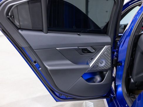 Used 2025 BMW M5 w/ Executive Package image 29