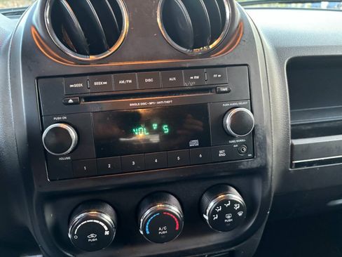 Used 2015 Jeep Patriot Sport w/ Power Value Group AWD/4WD image 28