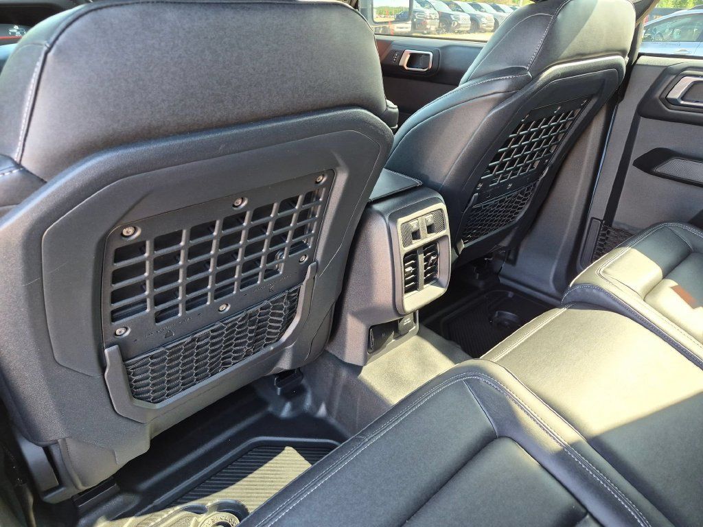 Certified 2025 Ford Bronco Badlands AWD/4WD image 21
