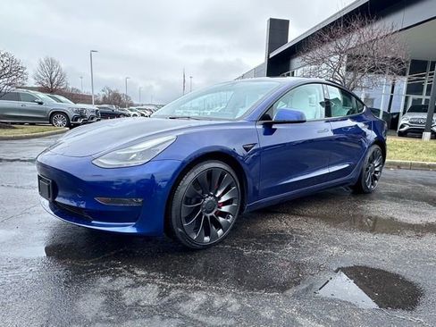 Used 2023 Tesla Model 3 Performance image 4