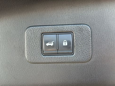 Certified 2021 Nissan Armada Platinum w/ Captain's Chairs Package AWD/4WD image 26
