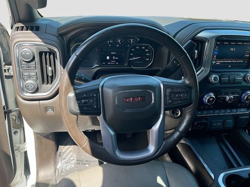 Used 2021 GMC Sierra 1500 SLT w/ SLT Premium Plus Package AWD/4WD image 11