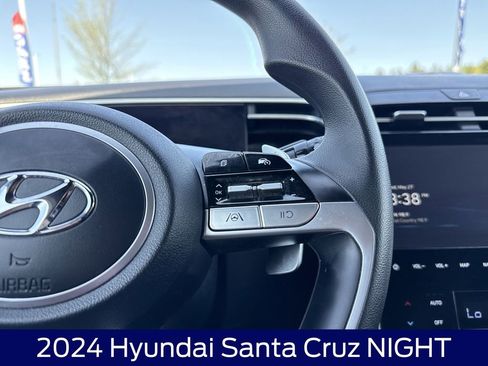 Used 2024 Hyundai Santa Cruz Night AWD/4WD image 21