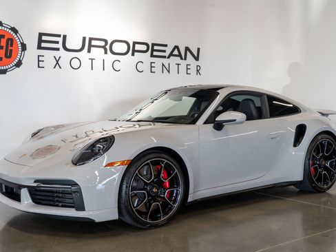 Used 2022 Porsche 911 Turbo AWD/4WD image 38