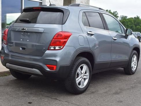 Used 2019 Chevrolet Trax LT w/ LT Convenience Package AWD/4WD image 14