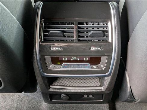 Used 2026 BMW X7 xDrive40i w/ M Sport Package image 18