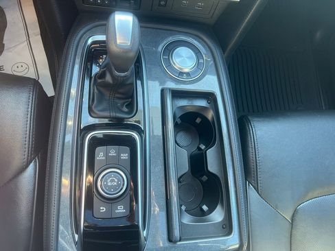 Used 2024 Nissan Armada SL w/ Midnight Edition Package image 15